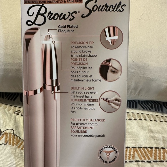 Flawlessss Facial Hair Remover - Picture 3 of 3